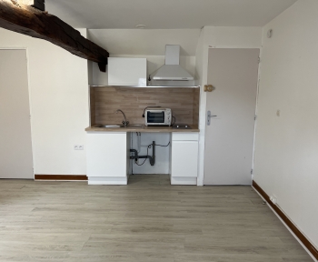 Location Appartement 2 pièces Saint-Pol-sur-Ternoise (62130) - rue Edmond Edmont à St pol sur Ternoise