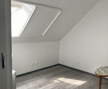 Location Appartement 2 pièces Contres (41700) - CENTRE BOURG