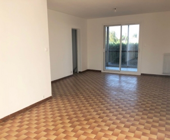 Location Appartement 4 pièces L'Isle-sur-la-Sorgue (84800) - Résidence Lou Félibre