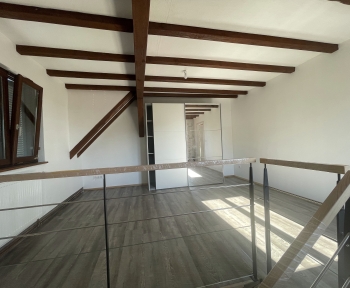 Location Appartement rénové 3 pièces Kutzenhausen (67250) - TTES CHARGES