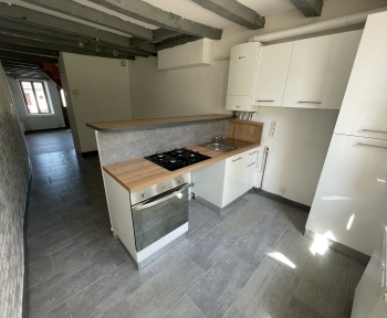 Location Maison 3 pièces Issoudun (36100) - sacré coeur