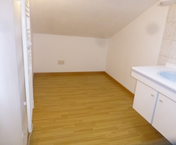 Location Appartement 4 pièces Châlons-en-Champagne (51000) - rue de l'Arquebuse