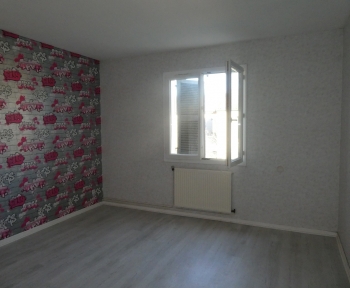 Location Maison 4 pièces Châlons-en-Champagne (51000) - 48 rue des Droits de l'Homme 