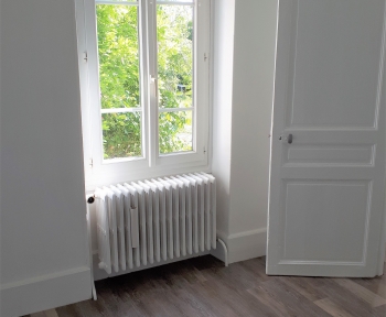 Location Maison 2 pièces Lardy (91510) - Bourg