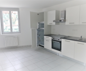 Location Appartement 4 pièces Cérans-Foulletourte (72330) - Centre ville