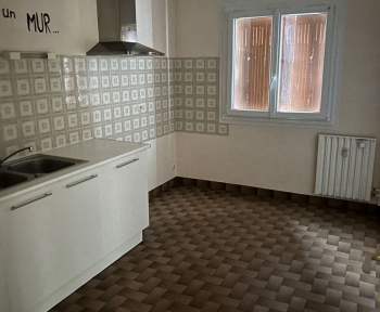 Location Appartement 3 pièces La Châtre (36400) - avec ascenseur