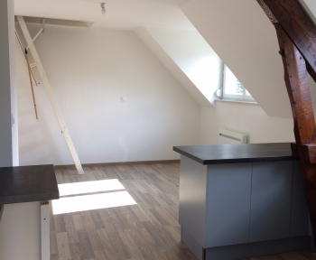 Location Appartement 2 pièces Frévent (62270) - rue de Doullens